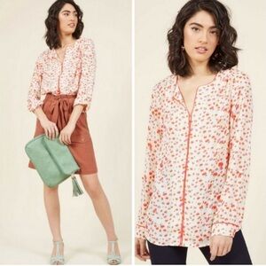 MODCLOTH Podcast Co-Host Floral Blouse Top Falling Blossoms Long Sleeve Medium